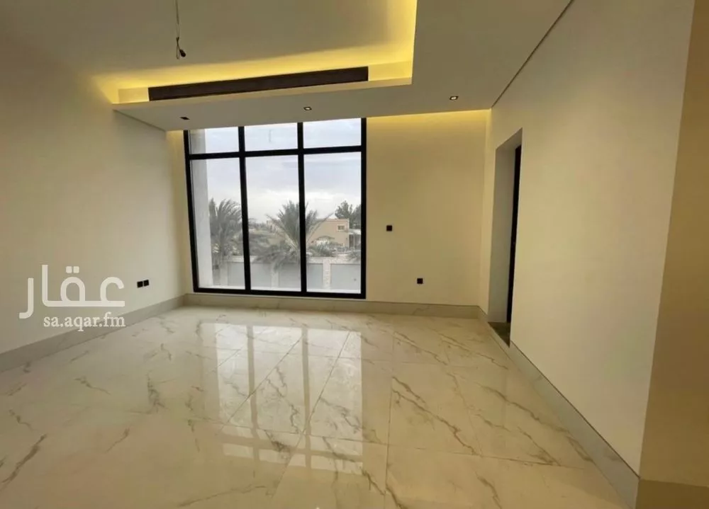 5 bedroom villa in Al Aridh 15