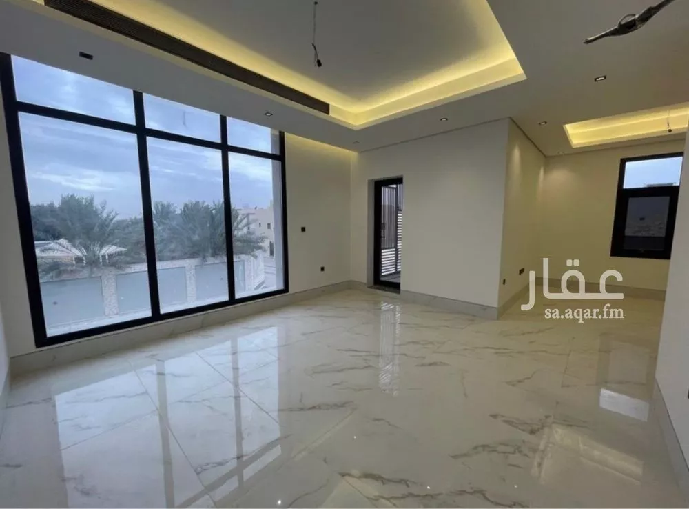 5 bedroom villa in Al Aridh 17