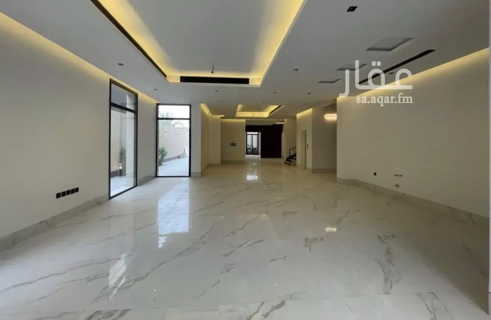 5 bedroom villa in Al Aridh 7