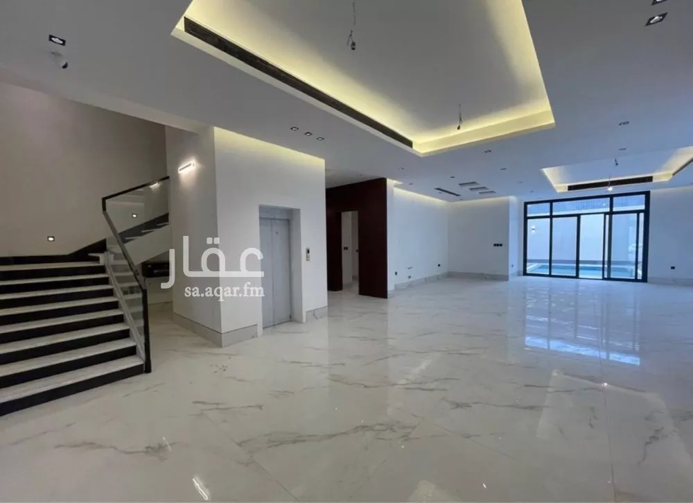 5 bedroom villa in Al Aridh 10