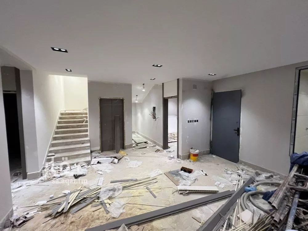 6 bedroom villa in Al Uraija Al Gharbiyah 15