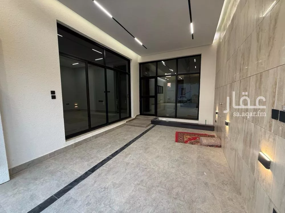 5 bedroom villa in Al Mahdiyyah 8