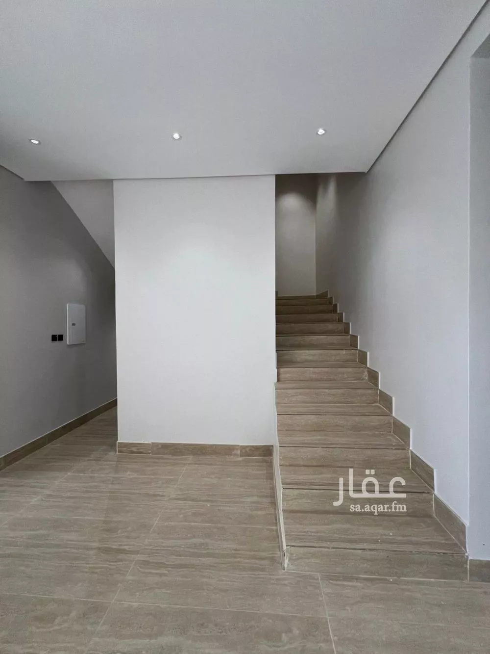 فيلا 5 غرف في طويق 11