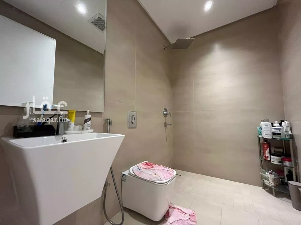 3 bedroom apartment in Irqah 8