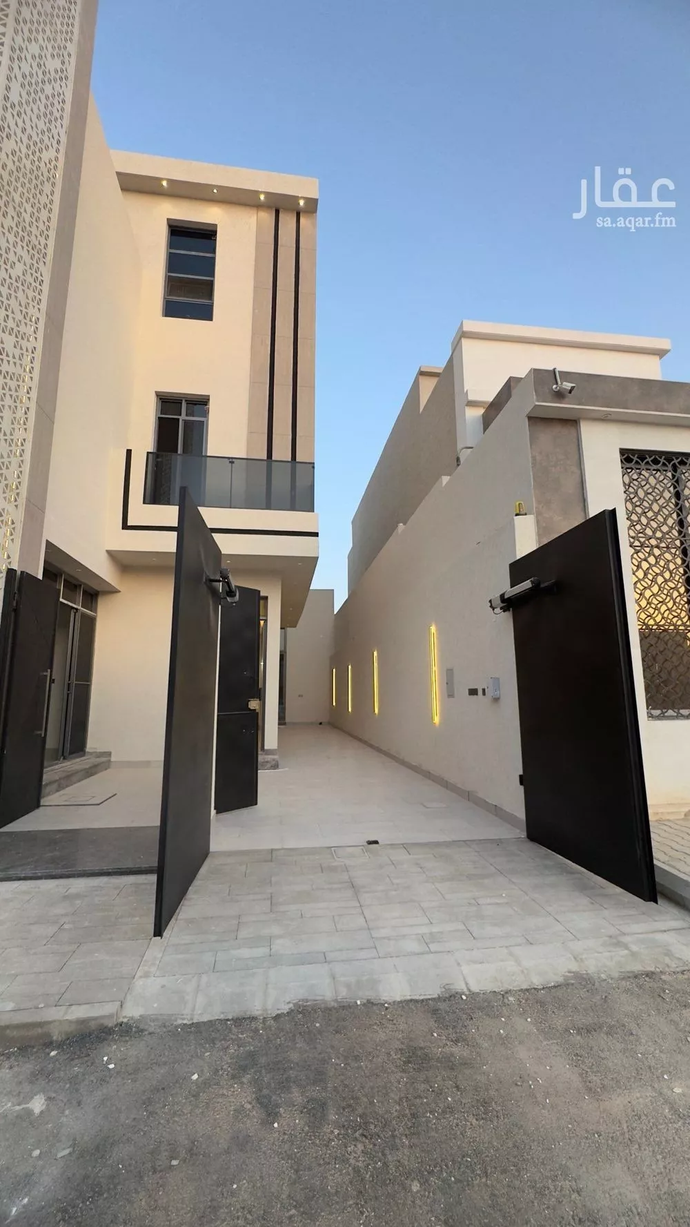 5 bedroom villa in Al Mahdiyyah 2