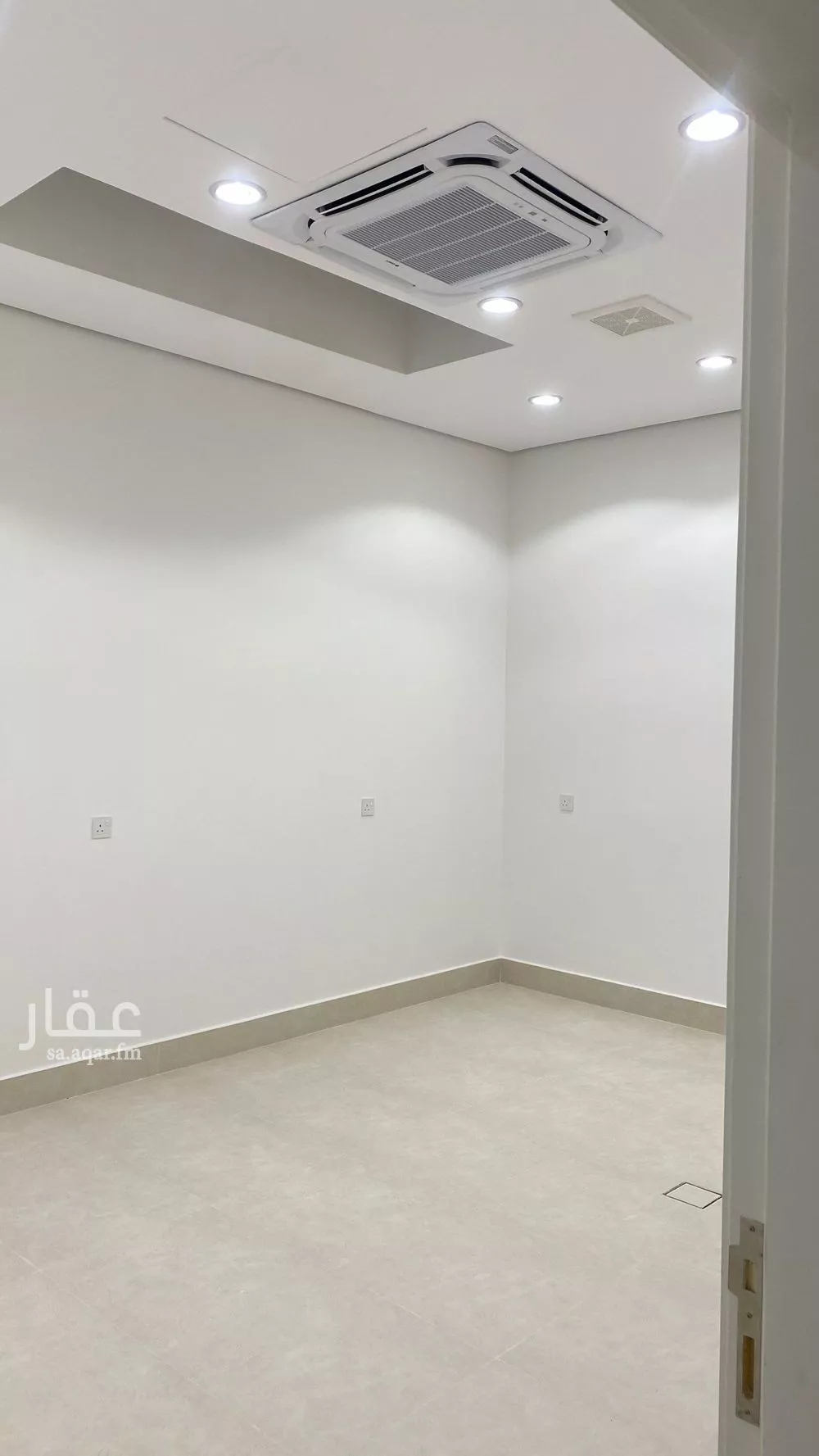 5 bedroom villa in Al Mahdiyyah 4