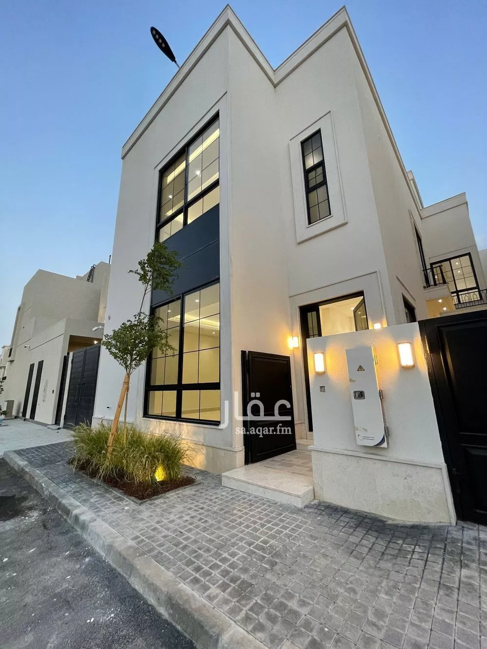 6 bedroom villa in Al Mahdiyyah 2