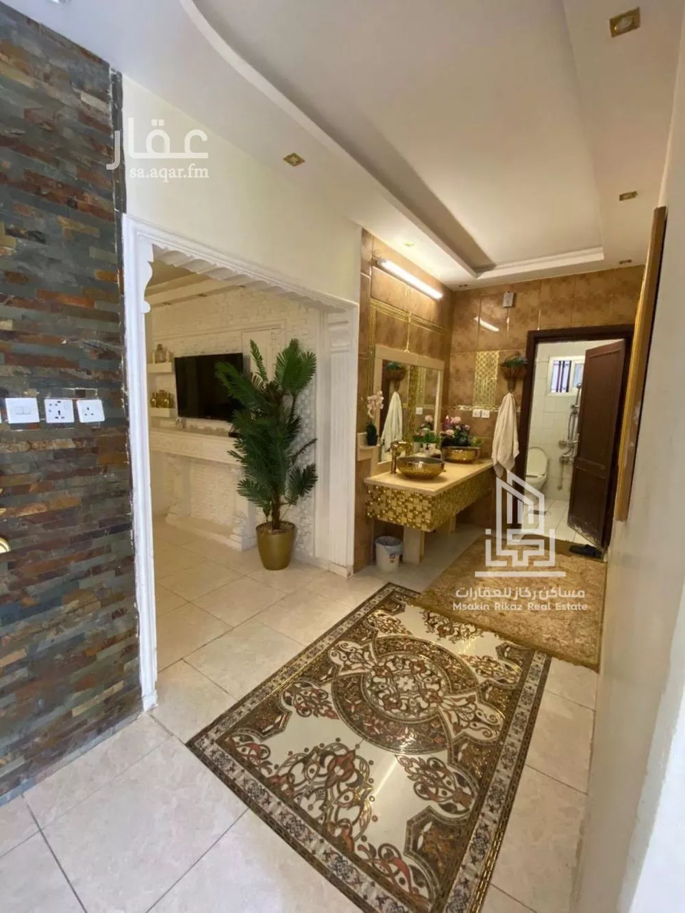 5 bedroom villa in Al Aziziyah 5