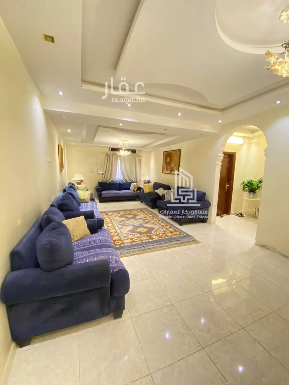 5 bedroom villa in Al Aziziyah 8