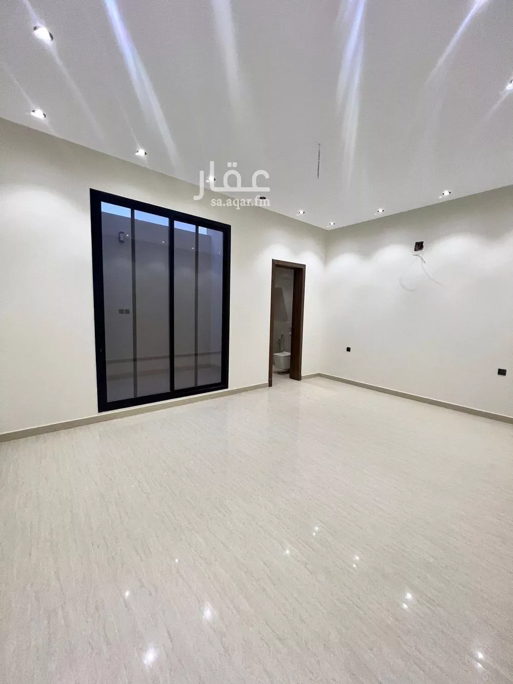 فيلا 5 غرف في طويق 11