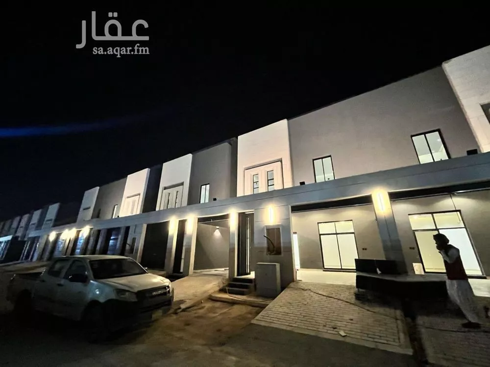 فيلا 5 غرف في طويق 10