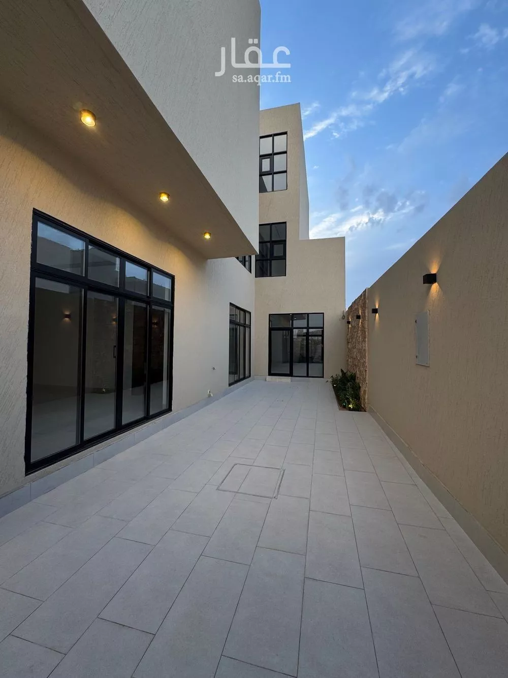 6 bedroom villa in Al Mahdiyyah 2