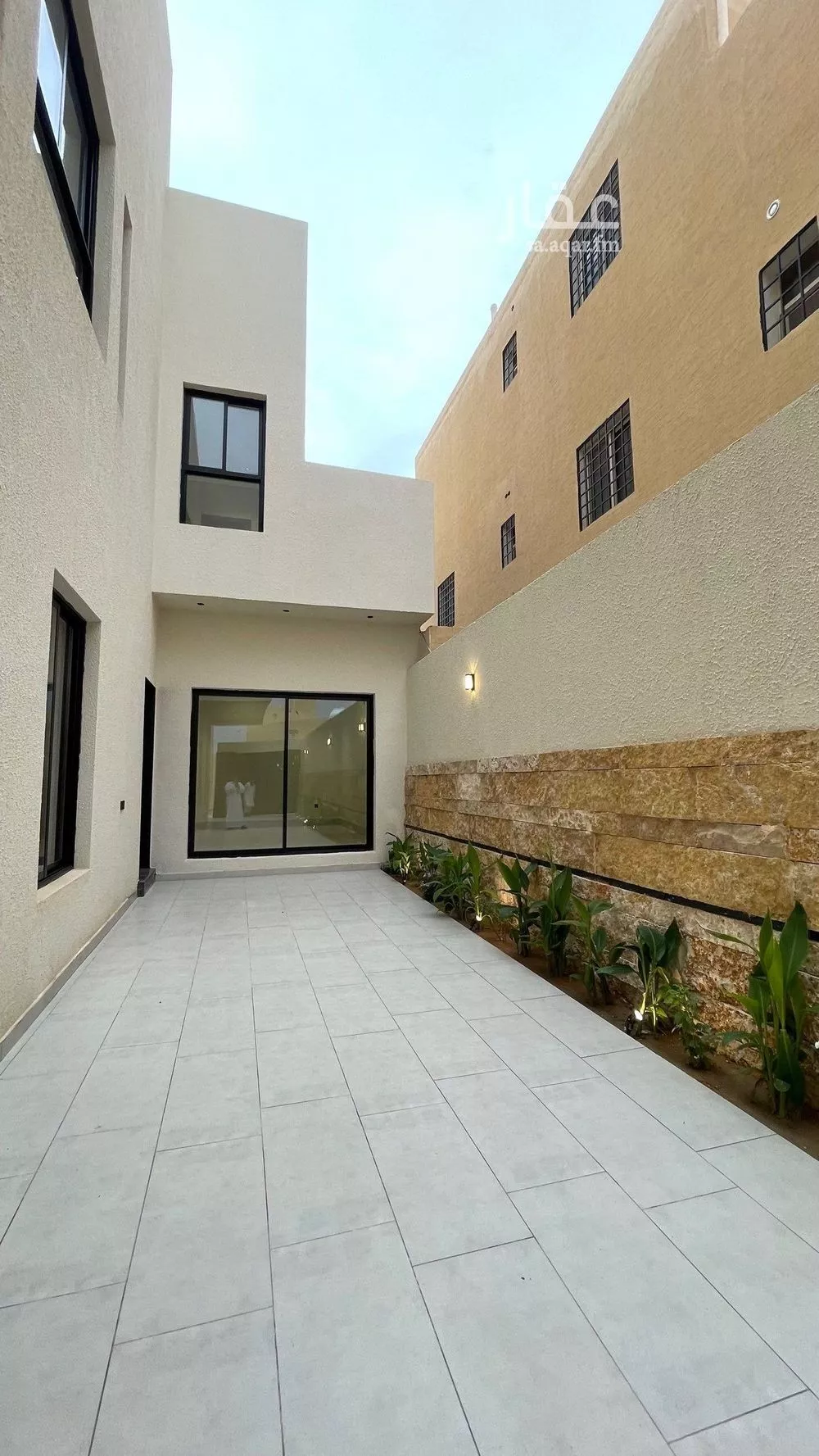 5 bedroom villa in Al Mahdiyyah 2