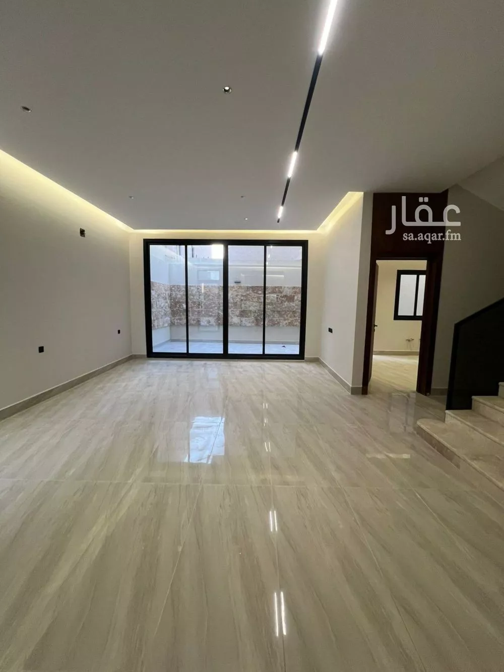فيلا 4 غرف في ديراب 4