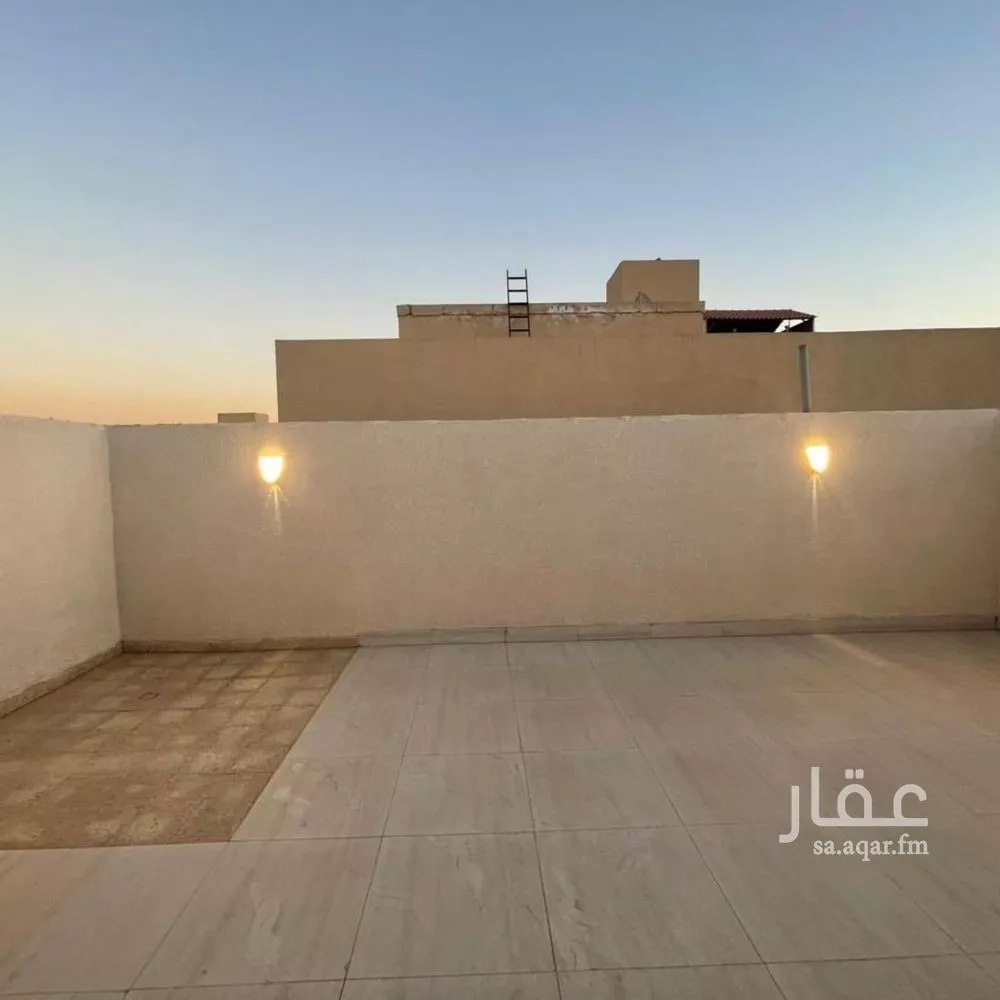 فيلا 5 غرف في العارض 3