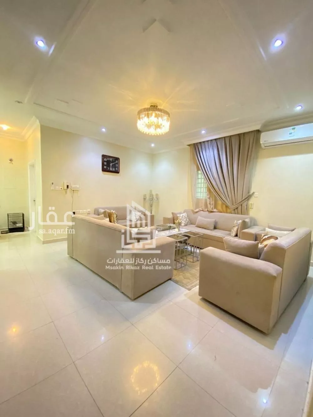 11 bedroom villa in Al Fayha 23
