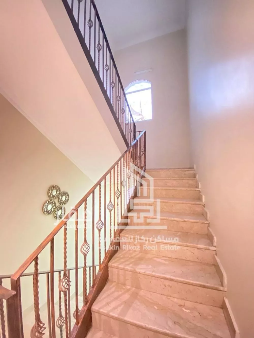 11 bedroom villa in Al Fayha 28