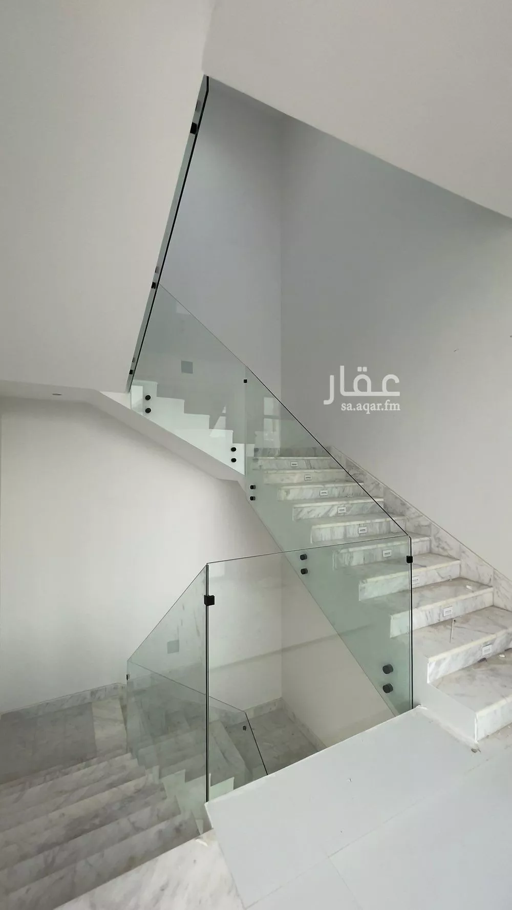 فيلا 6 غرف في المهدية 15