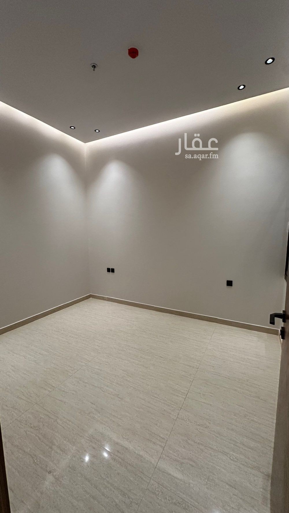 3 bedroom apartment in Dhahrat Laban, Riyadh 12