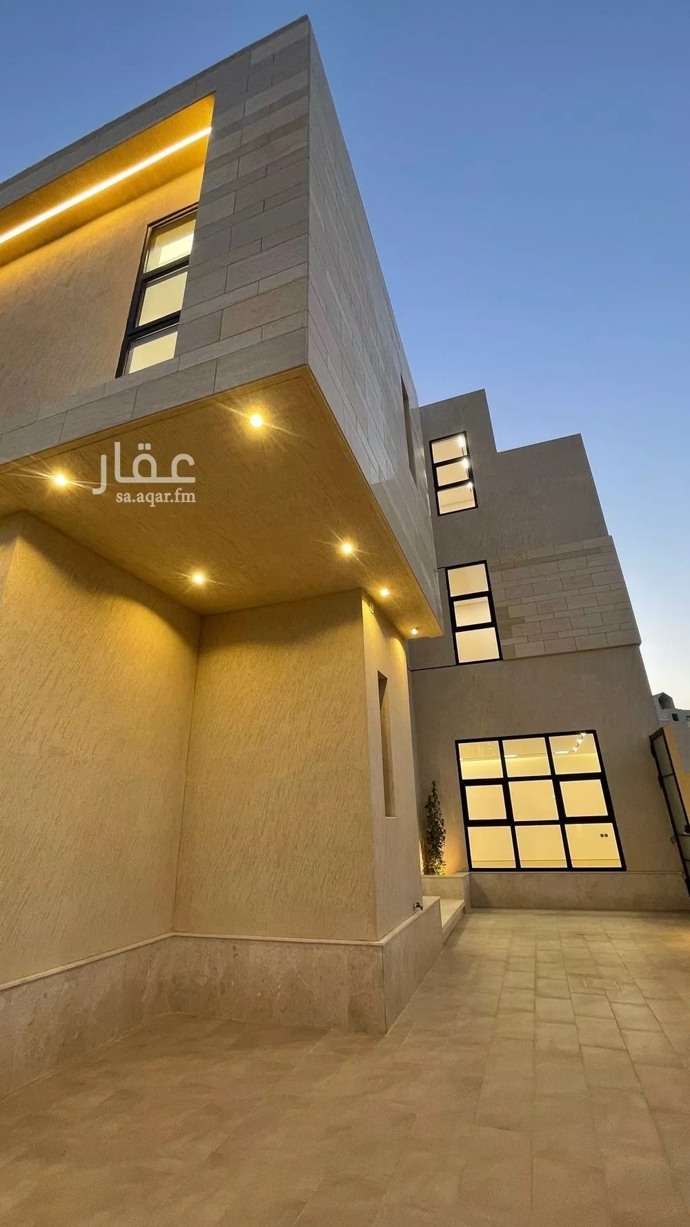 5 bedroom villa in Al Mahdiyyah 2