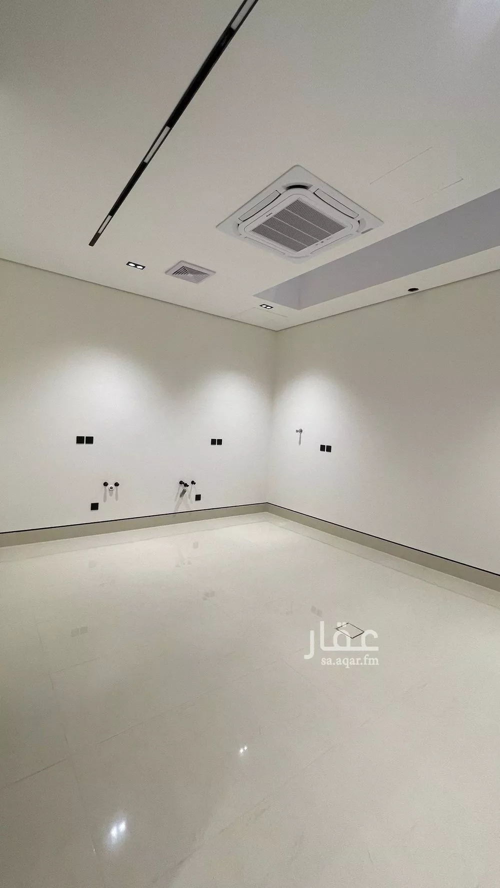 5 bedroom villa in Al Mahdiyyah 8