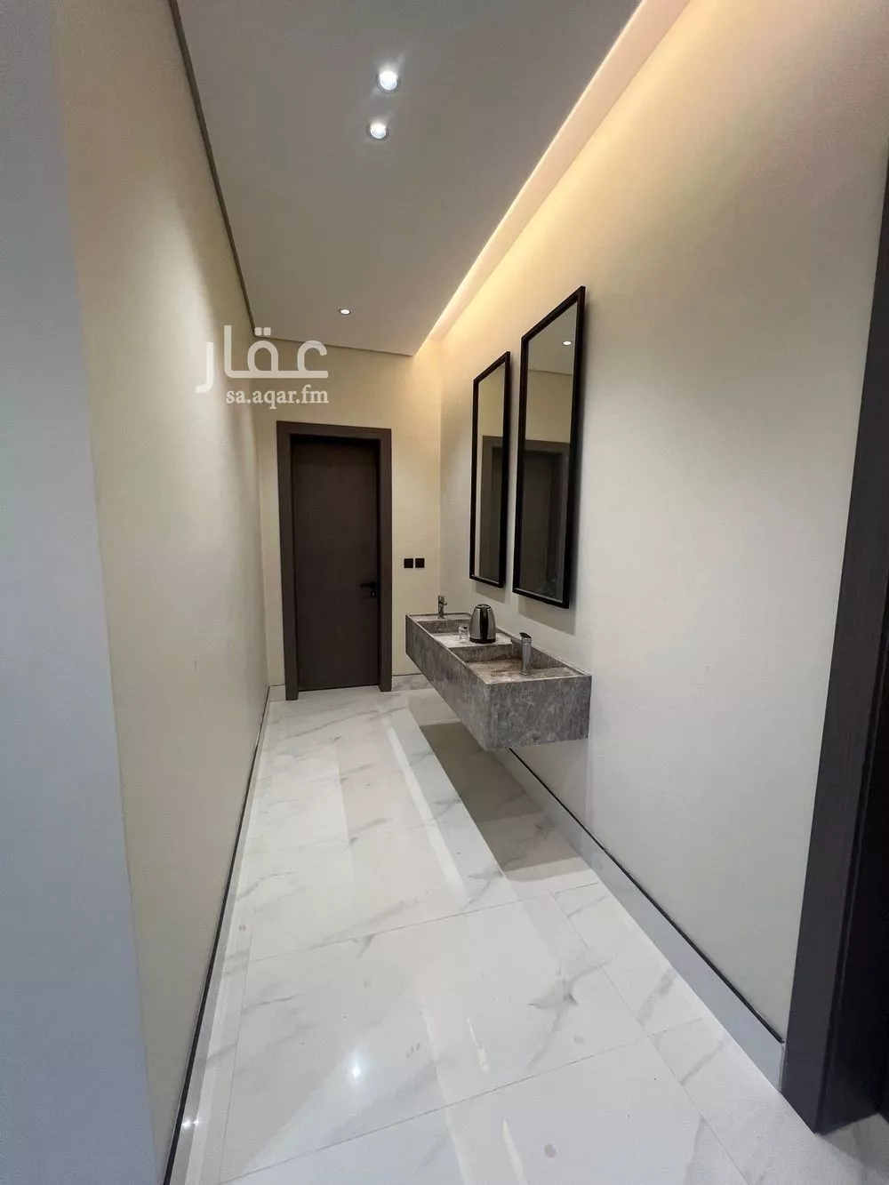 6 bedroom villa in Al Mahdiyyah 9