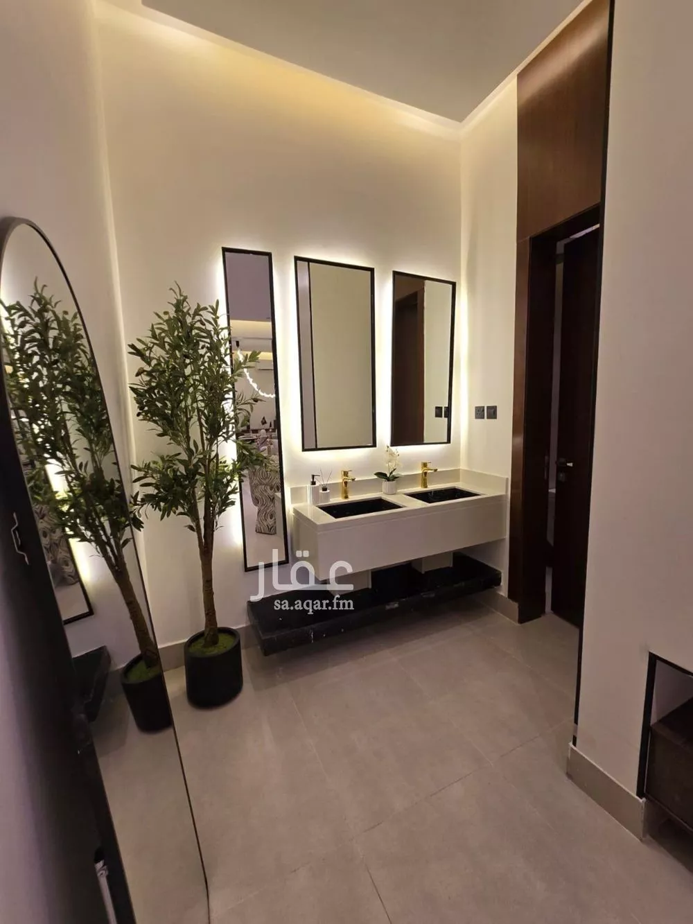 5 bedroom villa in Okaz 10