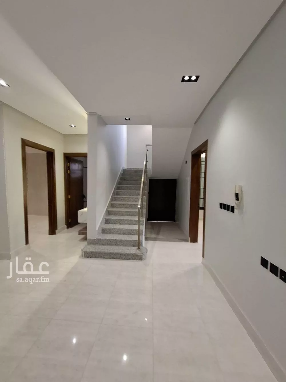 5 bedroom villa in Tuwaiq 4