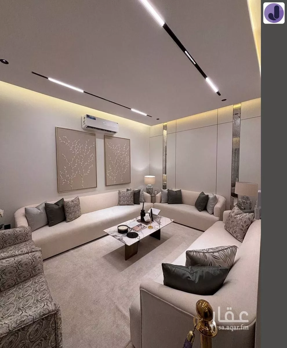 5 bedroom villa in Okaz 3