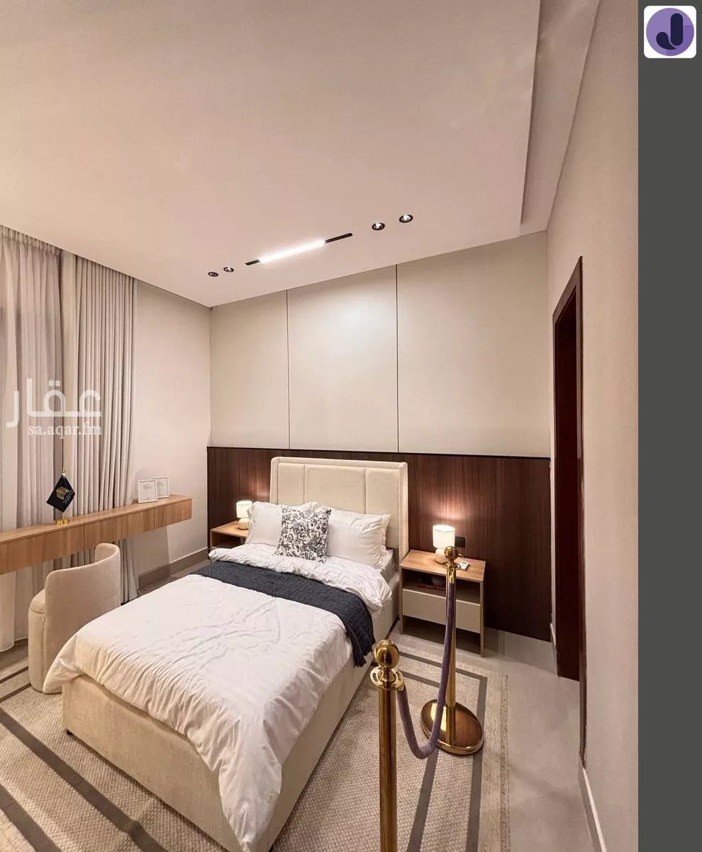 5 bedroom villa in Okaz 7