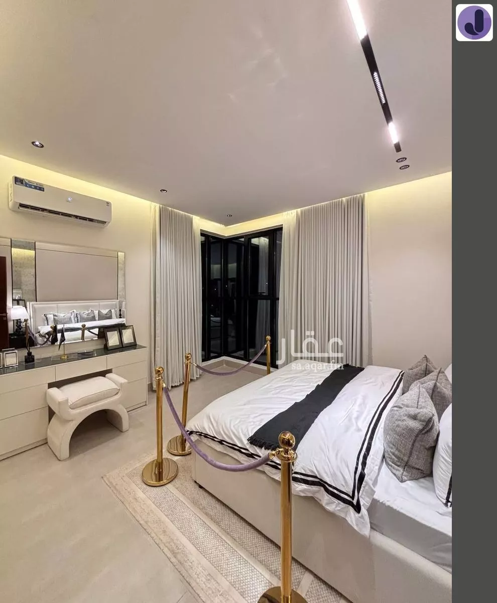 5 bedroom villa in Okaz 9