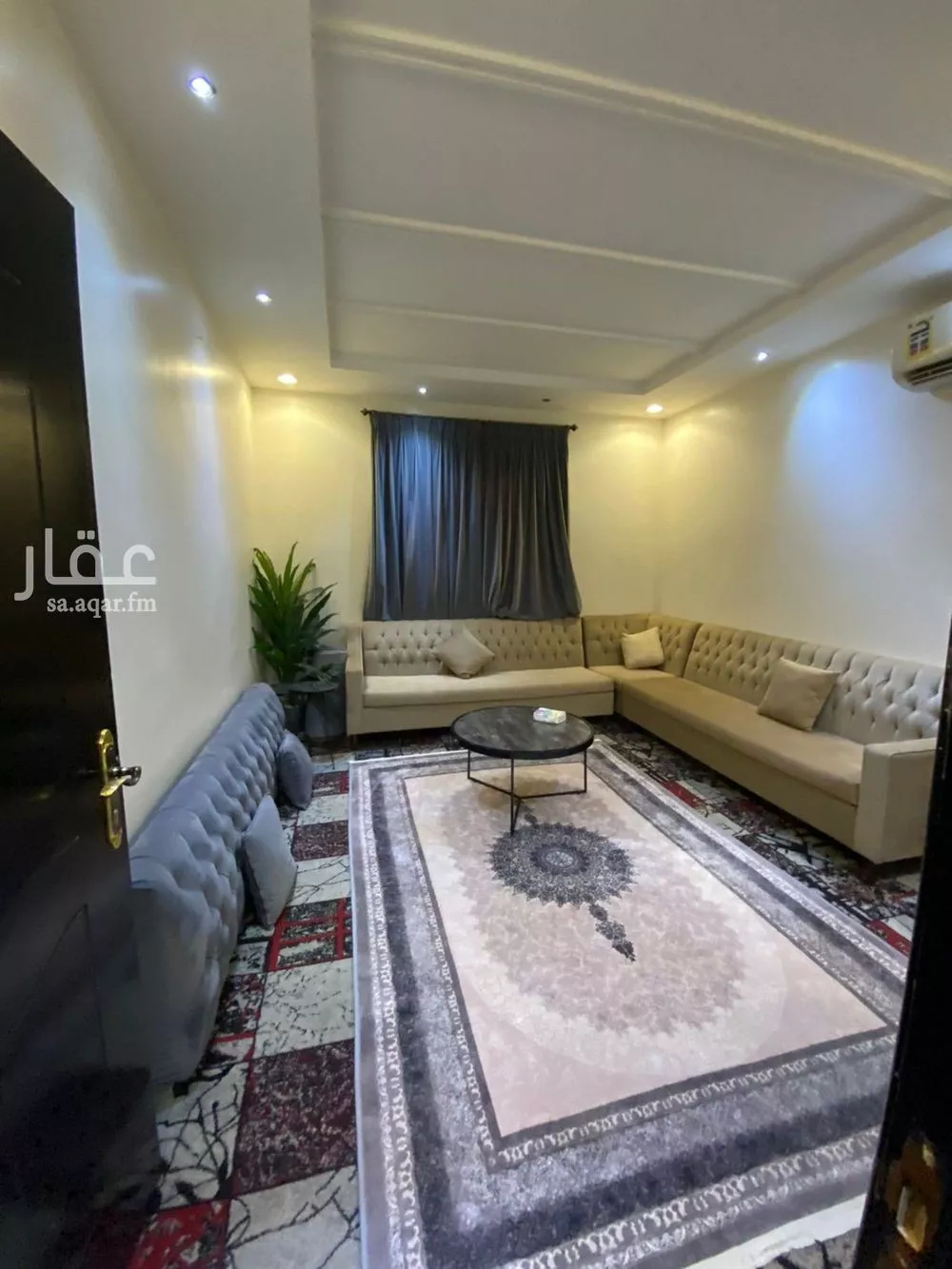 فيلا 3 غرف في العارض 2