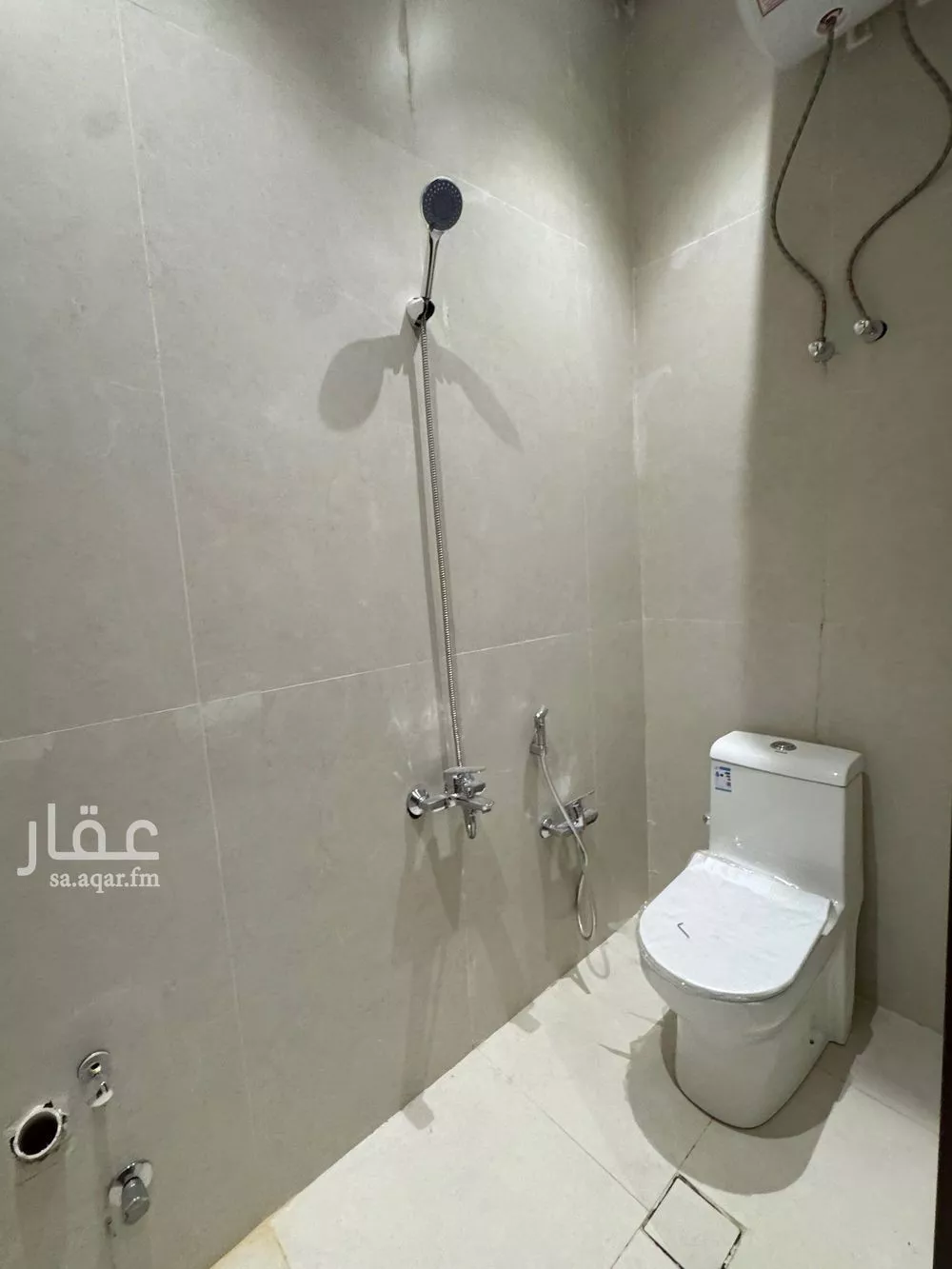 6 bedroom villa in Al Rimal 14