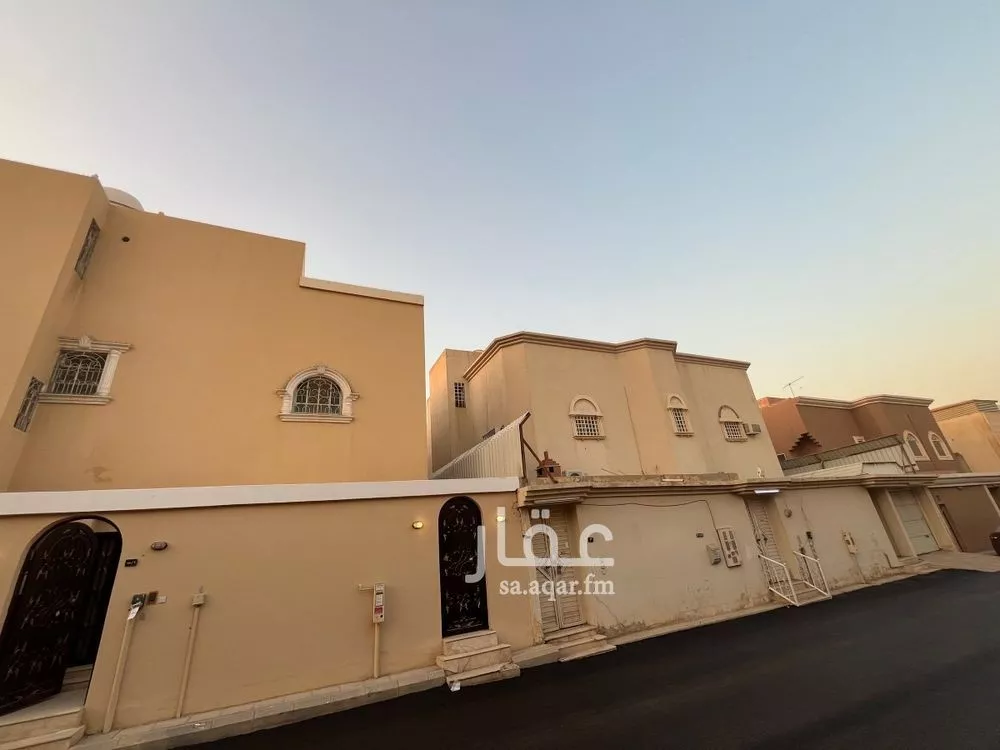 9 bedroom villa in As Suwaidi 2