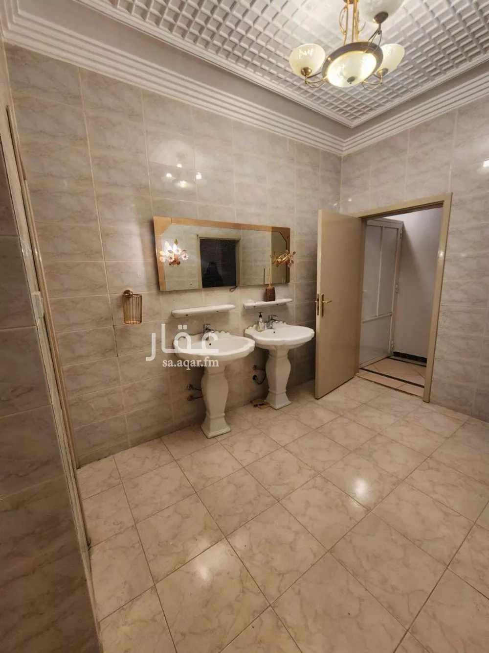 9 bedroom villa in As Suwaidi 8