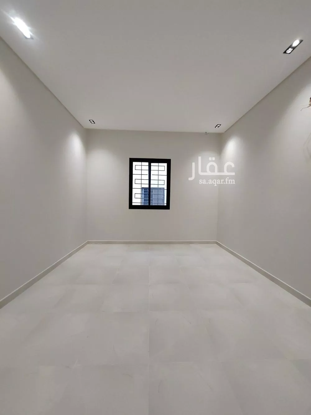 فيلا 6 غرف في طويق 20