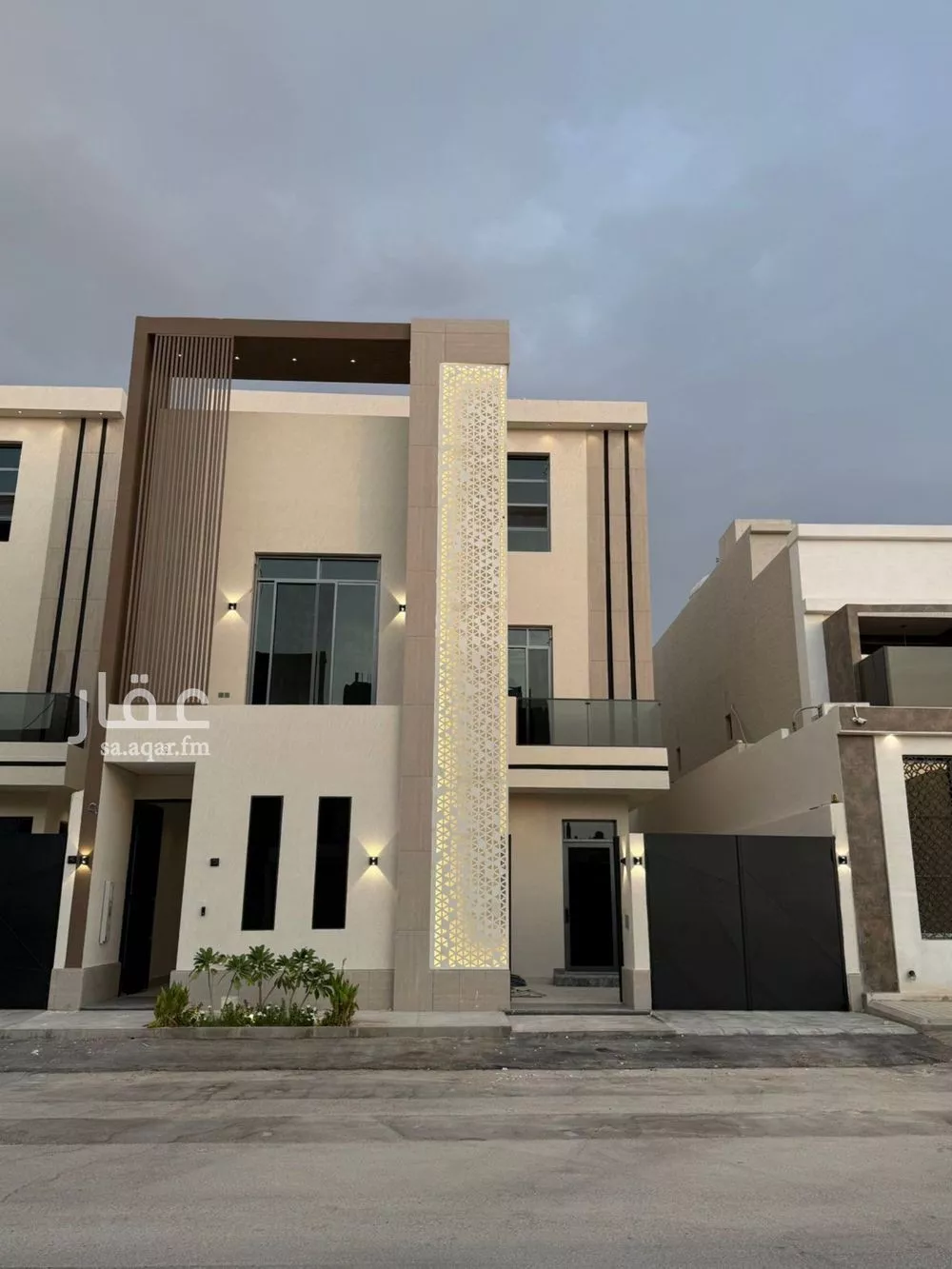 5 bedroom villa in Al Mahdiyyah 2