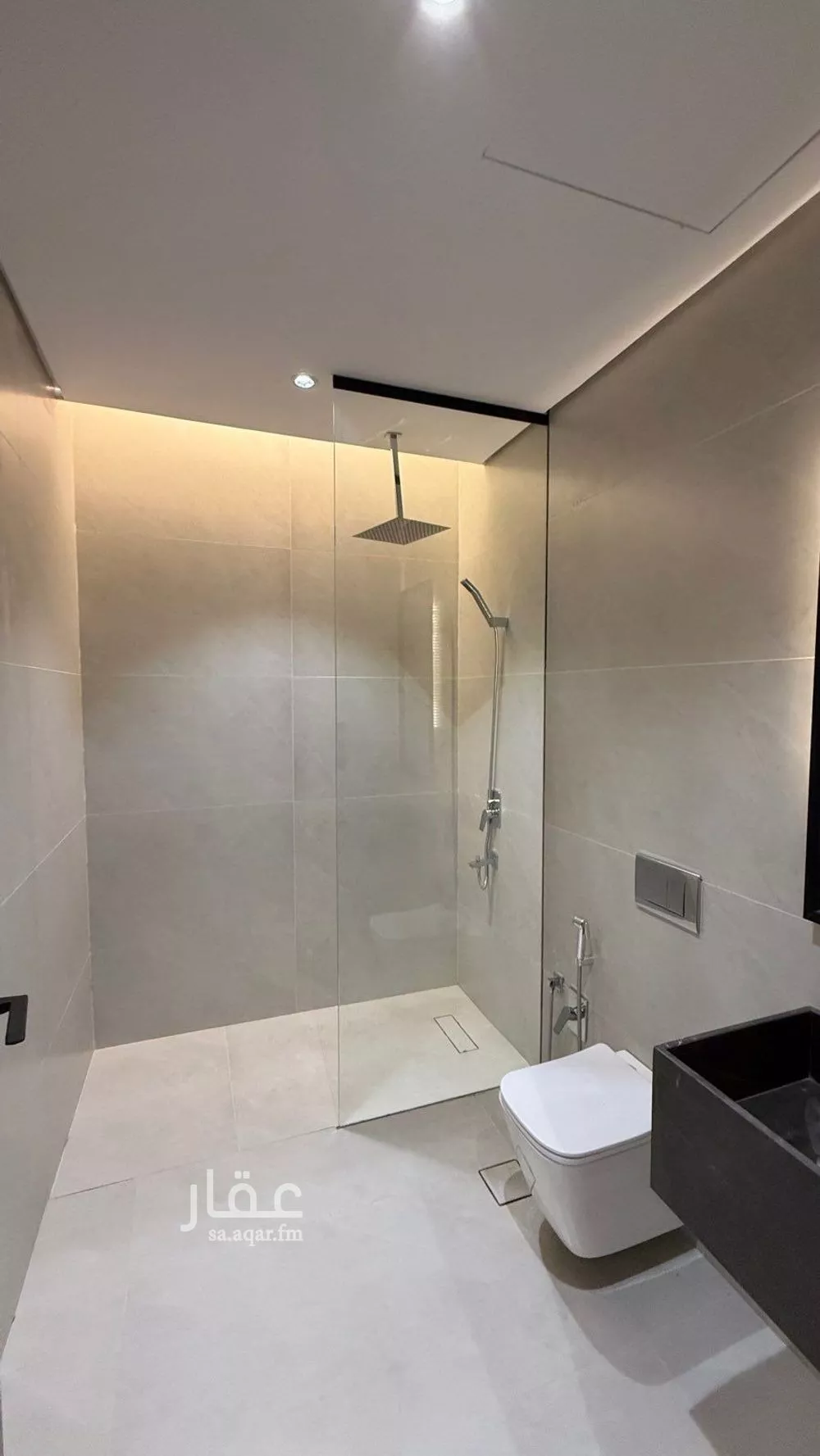 6 bedroom villa in Al Mahdiyyah 18
