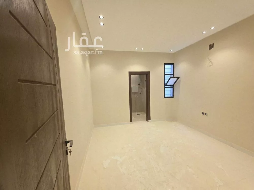 فيلا 5 غرف في بدر 21
