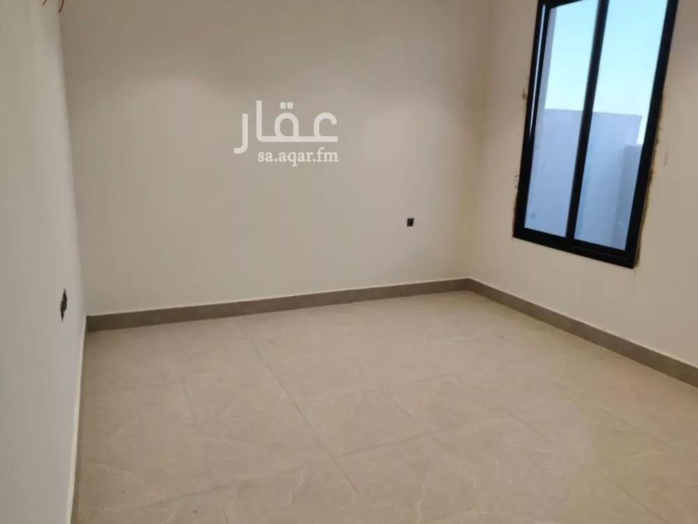 فيلا 5 غرف في طيبة 17