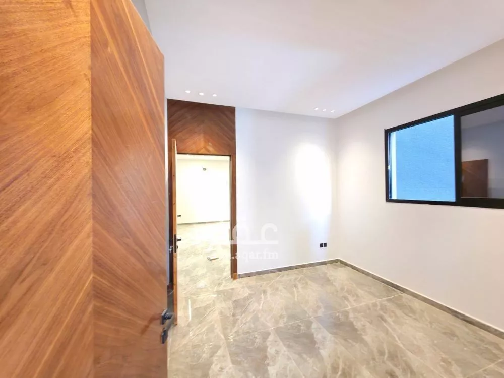 5 bedroom duplex in Okaz 12