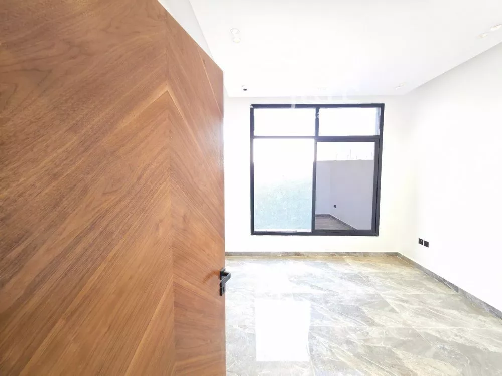 5 bedroom duplex in Okaz 14