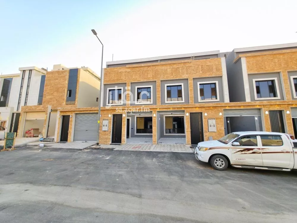 5 bedroom duplex in Okaz 5