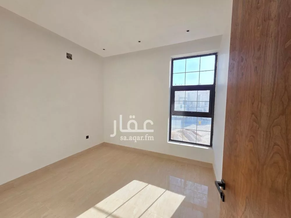5 bedroom villa in Badr 8
