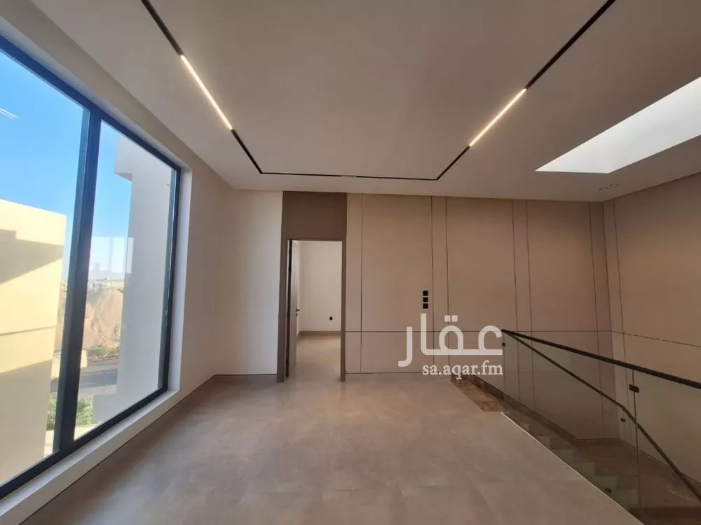 6 bedroom villa in Al Mahdiyyah 4