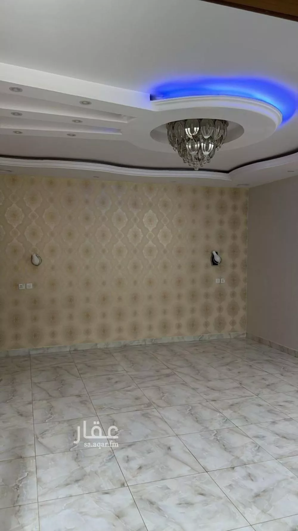 5 bedroom villa in Al Janadriyah 12