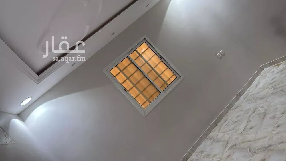5 bedroom villa in Al Janadriyah 9