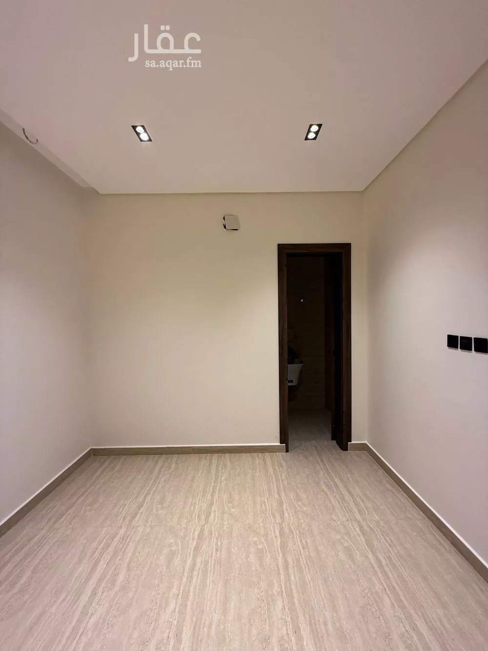 4 bedroom villa in As Suwaidi Al Gharabi, Riyadh 15
