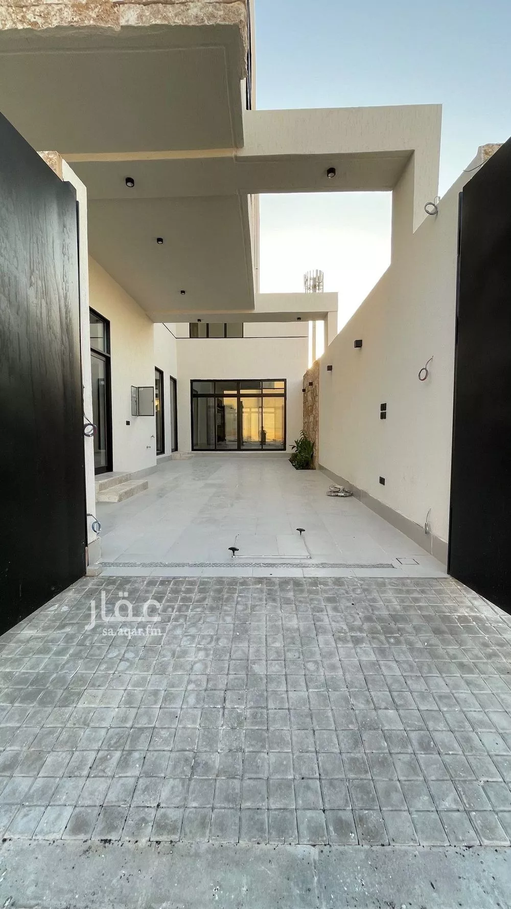 فيلا 6 غرف في المهدية 8