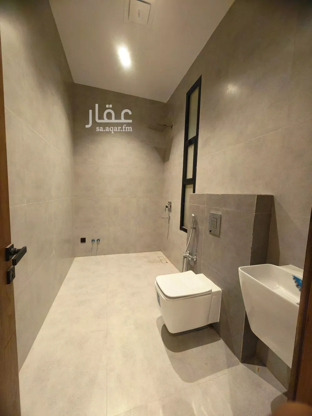 5 bedroom villa in Al Narjis 9